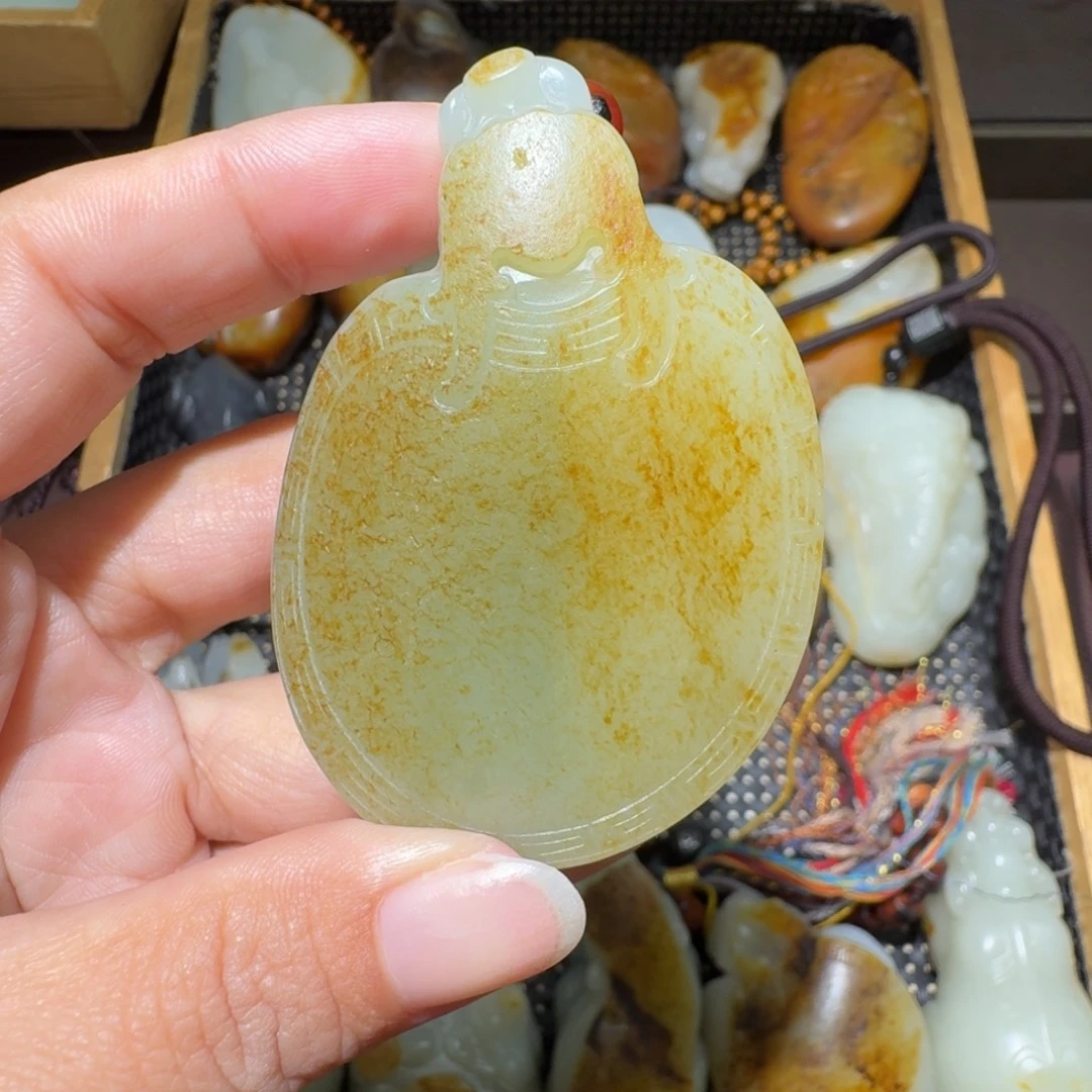 和田玉未镶嵌吊坠(不含链)