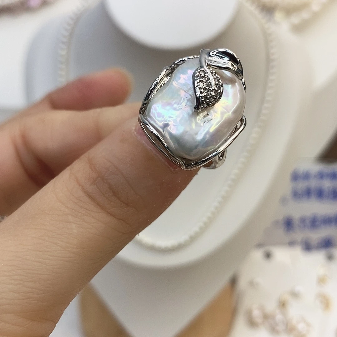 淡水珍珠颈饰钛钢