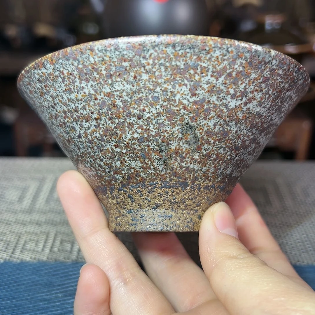 纯手工制作的特色石头釉