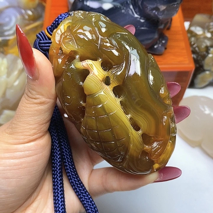 玛瑙/玉髓手把未镶嵌奇**月