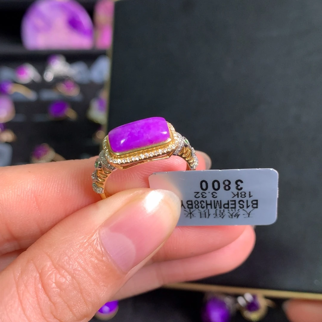 苏纪石（舒俱来）18K金镶嵌樱花戒指18k