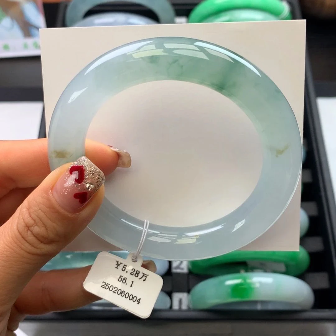 翠馨阁天然翡翠A货圆条飘花起胶种老肉细