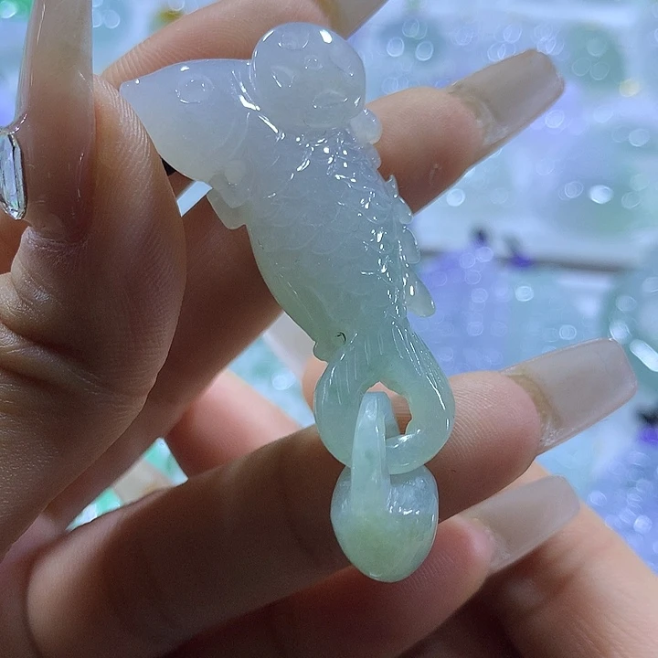 翡翠未镶嵌颈饰天然翡翠A货吊坠