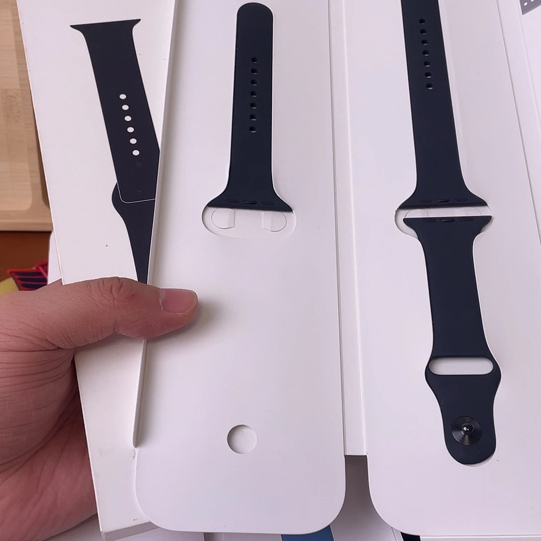 99新黑色硅胶大表盘三节带盒