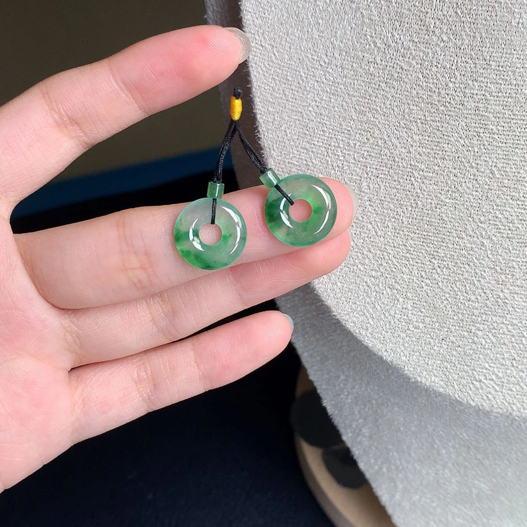 翡翠裸石缅甸天然A货翡翠冰种甜甜圈