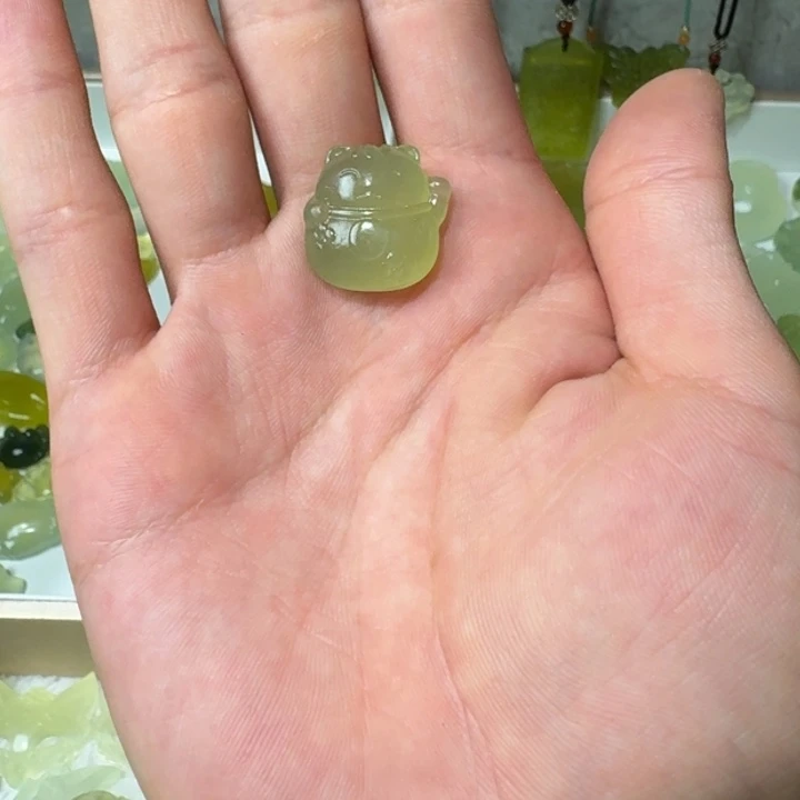 蛇纹石玉未镶嵌吊坠(不含链)