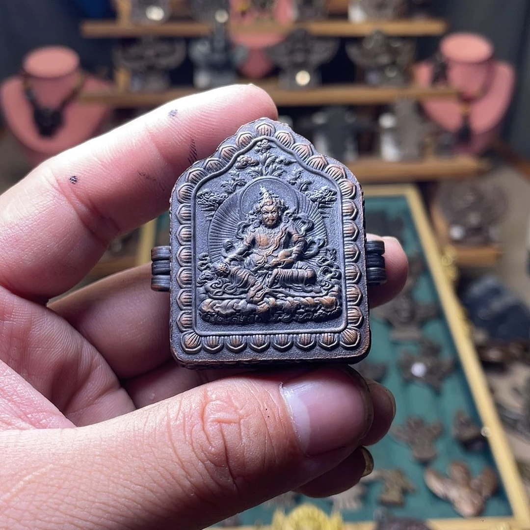 藏传精工黄财神嘎乌