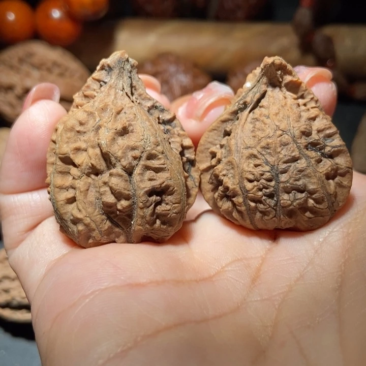 把件文玩核桃东北楸子小雪51