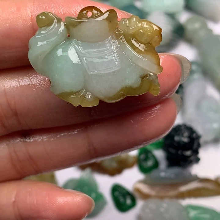 定制翡翠未镶嵌翡翠