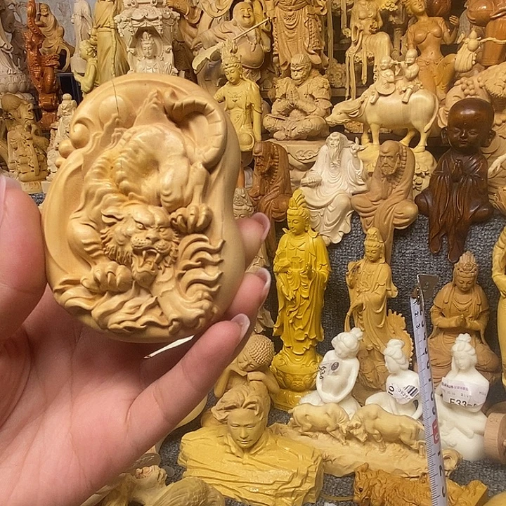 黄杨木黄杨木瑕疵虎牌
