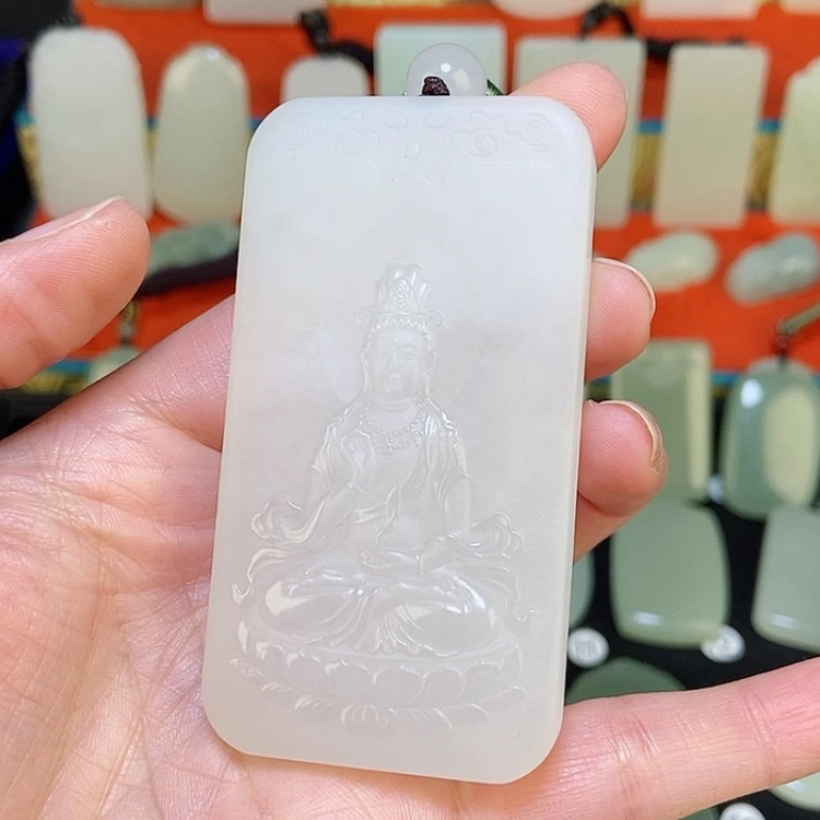 【闪购商品】颈饰未镶嵌和田玉