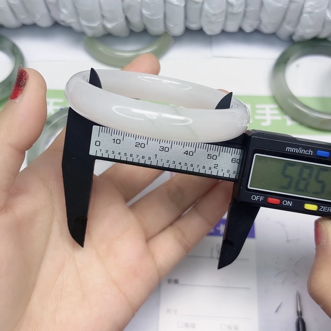 石英质玉未镶嵌手镯18-575859