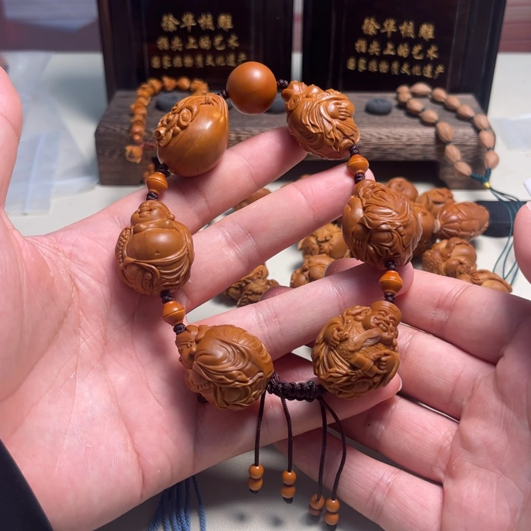 橄榄核吊坠人**态五福临门