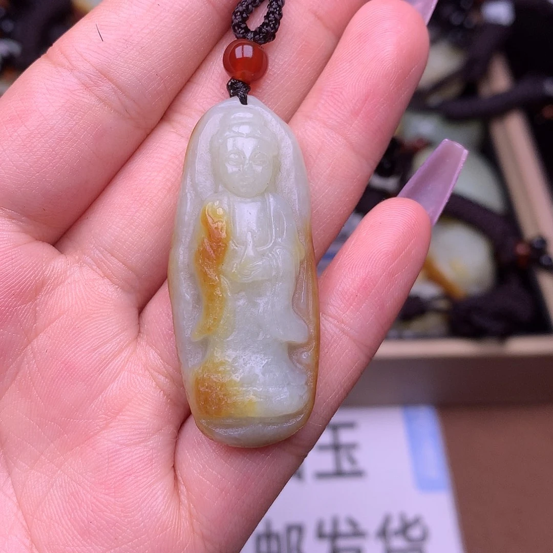 和田玉颈饰未镶嵌