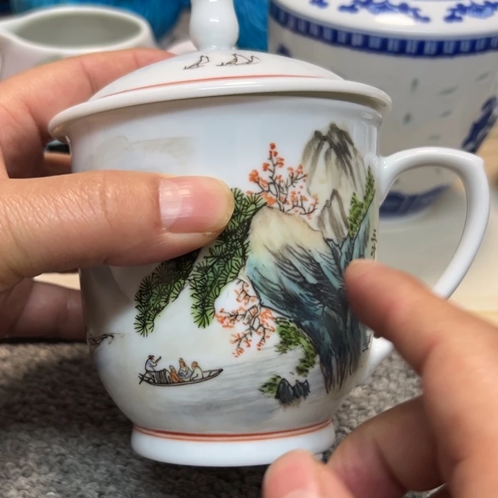 磊***哥瓷盘景德镇陶瓷粉彩办公杯