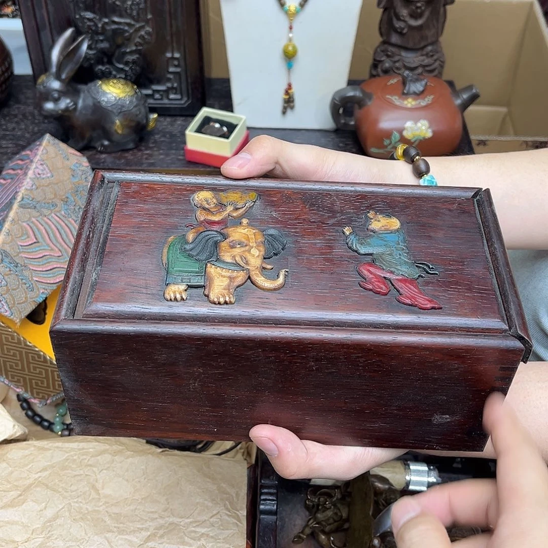 大叶紫檀（黑酸枝木类）