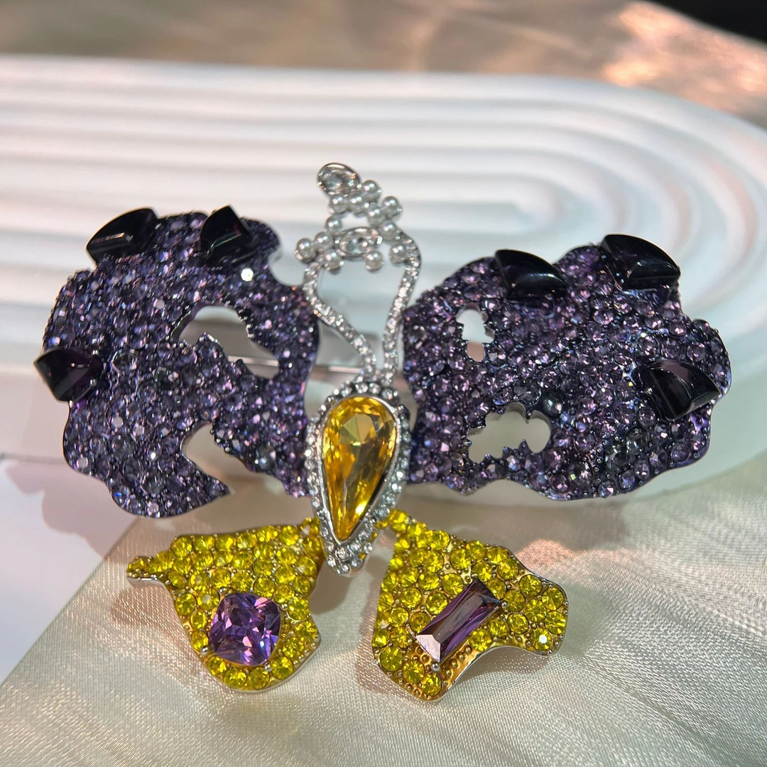 铜合金仿水晶胸针 禧娘娘小众手工时尚复古大衣胸针-星蒂X1009