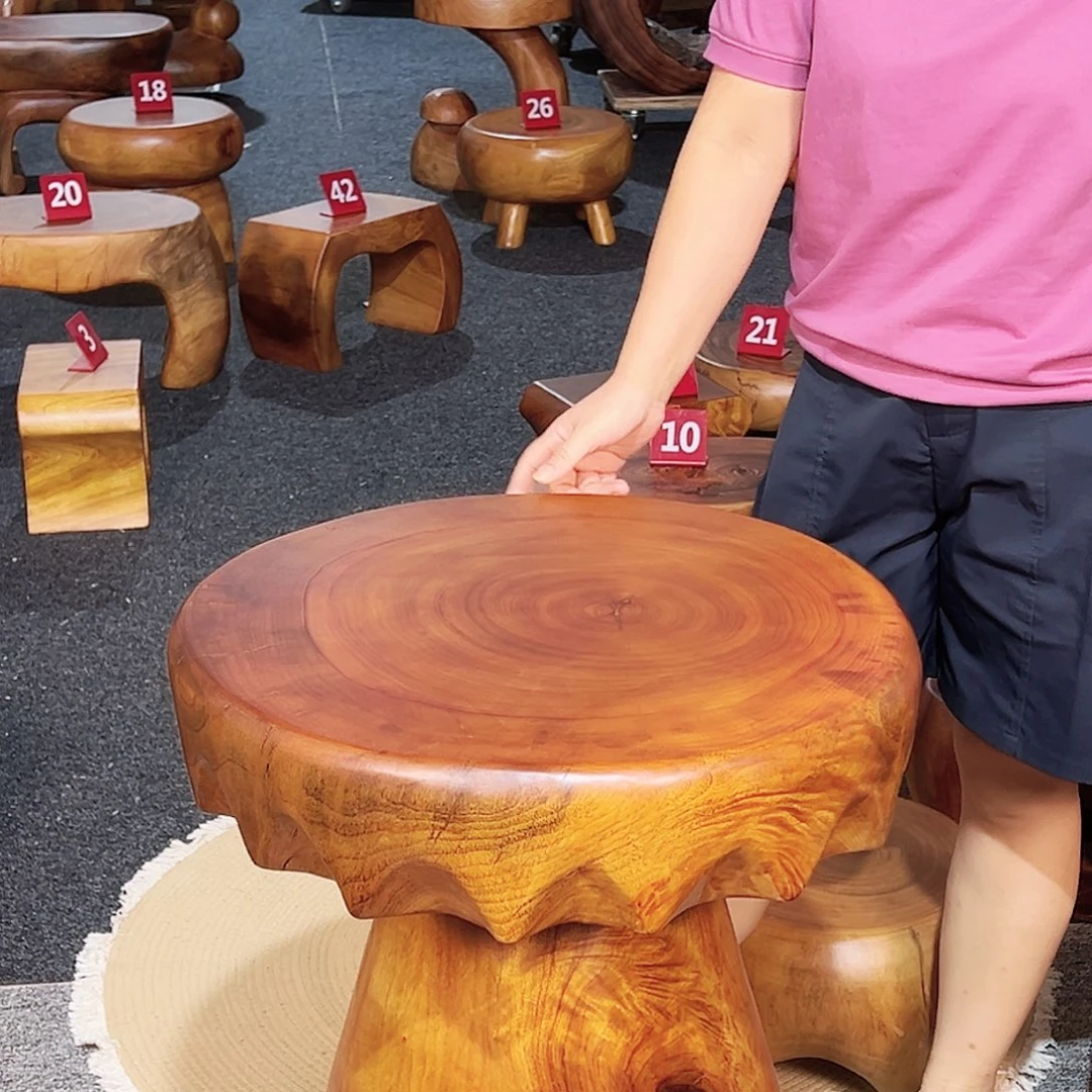 8 号香樟木尺寸：52-50-57cm