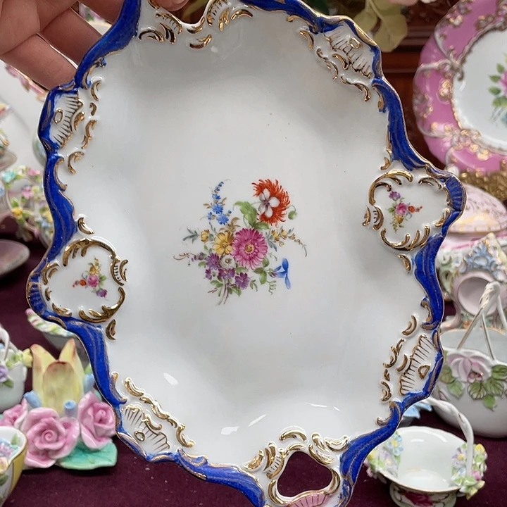 U***缪陶瓷摆件摆件摆件瑕疵