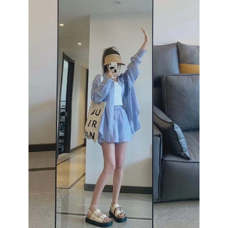 三亚海边度假连衣裙女装蓝色条纹云南沙滩裙海滩套装旅行穿搭旅游