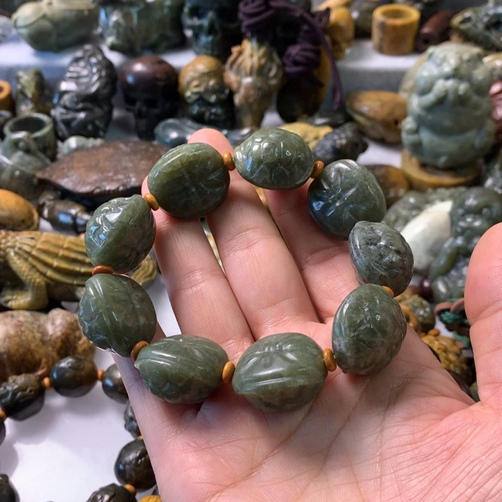 未镶嵌岫岩河磨玉（透闪石质玉）笔搁