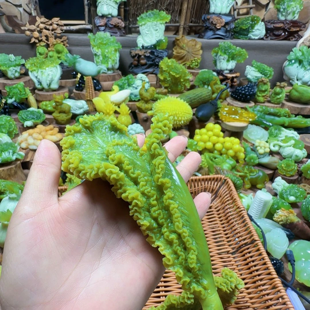 蛇纹石玉未镶嵌摆件瓜**绵