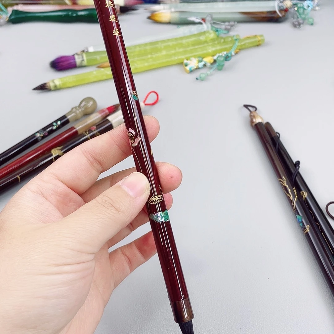 非遗螺钿高端毛笔1只，好运连连