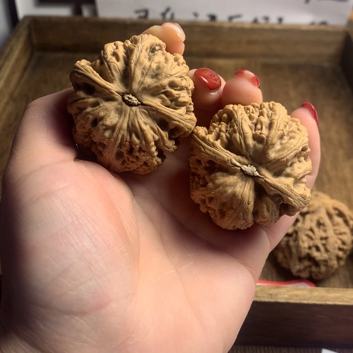 文玩核桃吊坠$****$粗筋