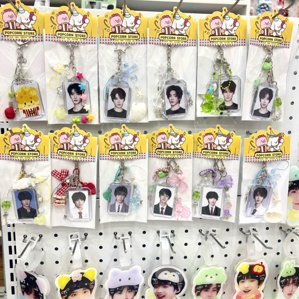 tf家族时代少年团top登陆少年手机挂件钥匙扣