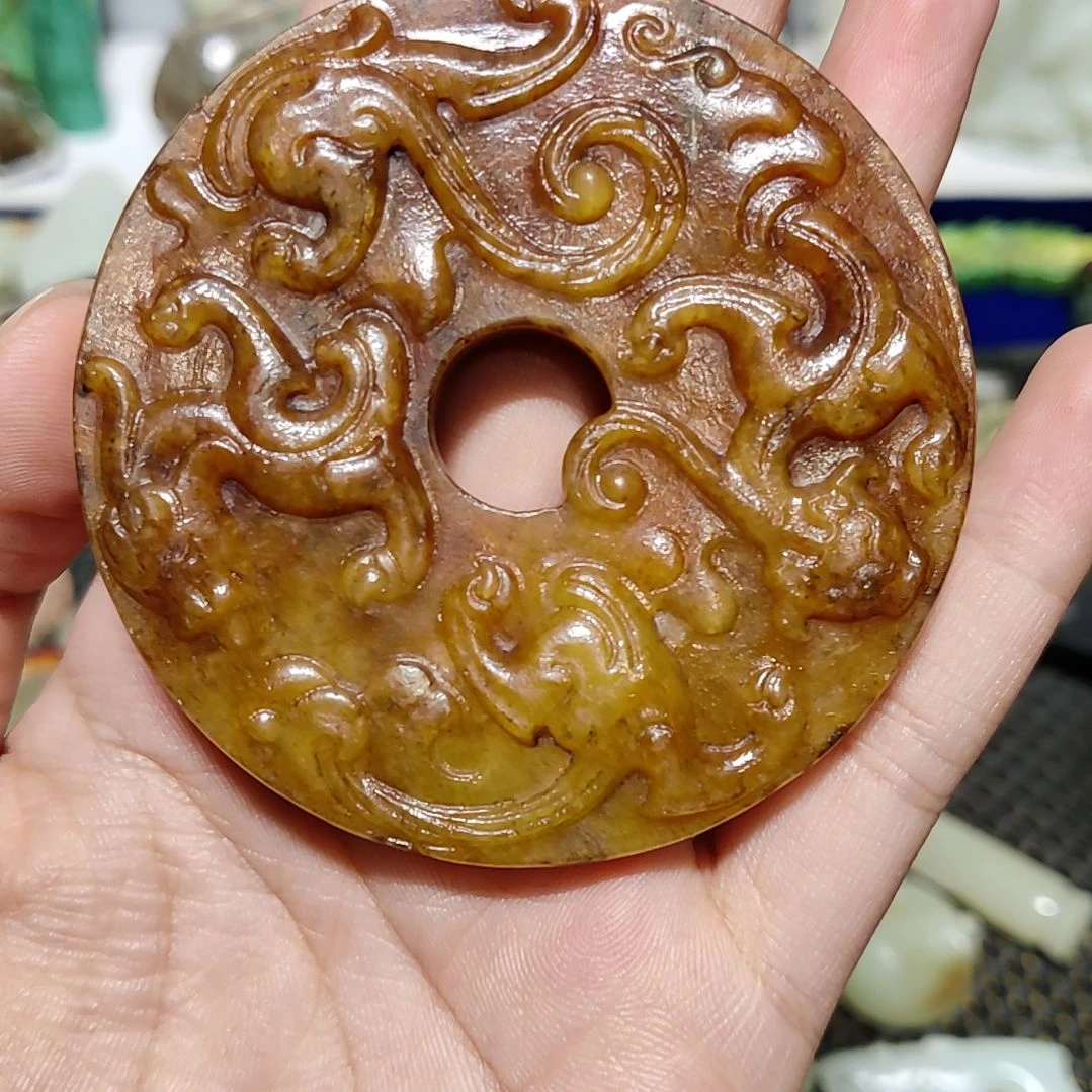 ****5透闪石质玉未镶嵌颈饰