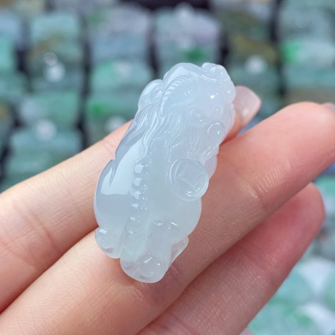 颈饰未镶嵌翡翠天然