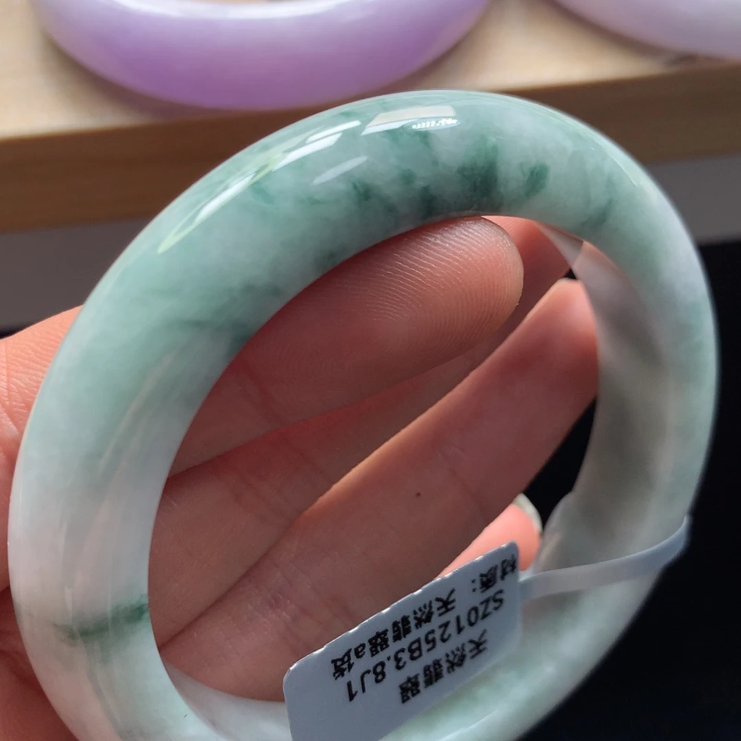 未镶嵌手镯翡翠手镯