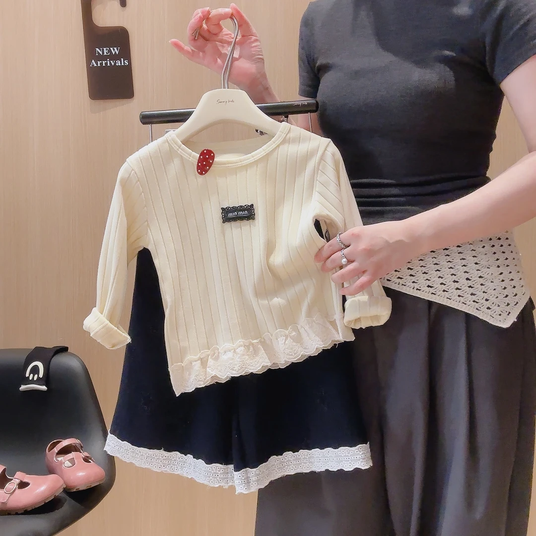 女童长袖纯色蕾丝甜美圆领女春秋T恤韩版蕾丝花边打底时尚洋气