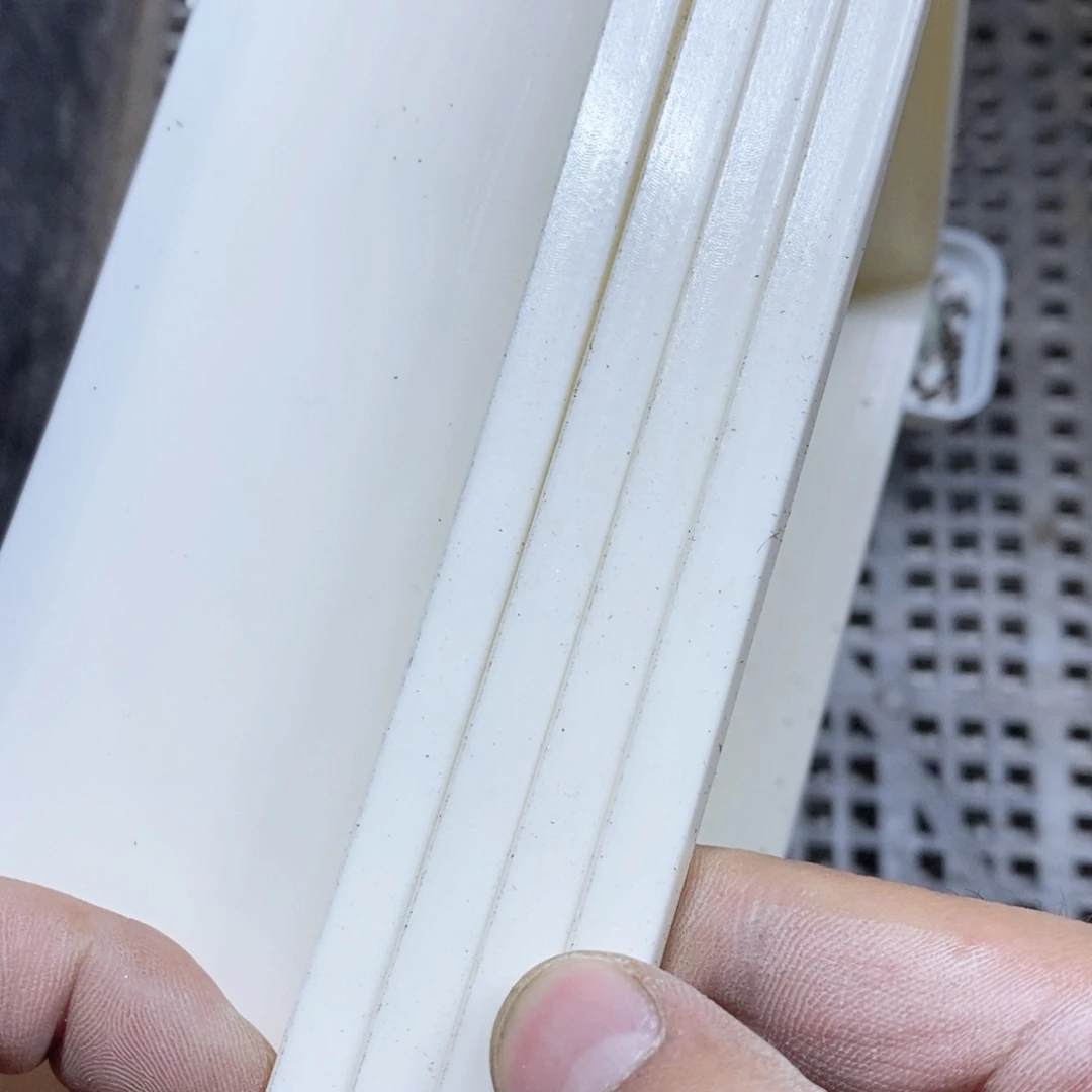 4个米白小框小框框