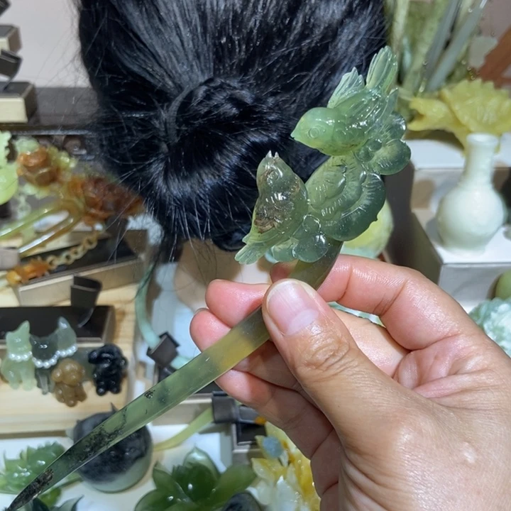珍***我蛇纹石玉未镶嵌发饰