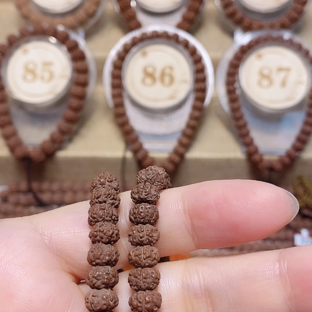 玉***害金刚菩提手串8+平细小金刚双圈