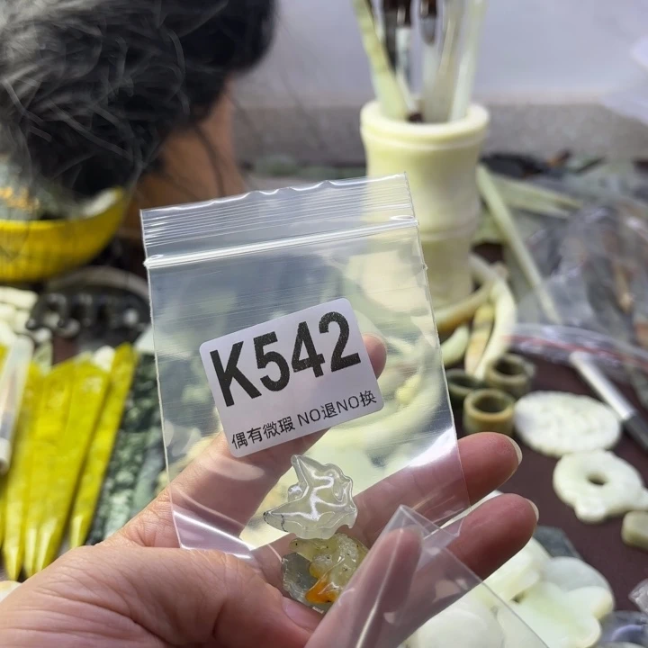 蛇纹石玉发饰合金日*