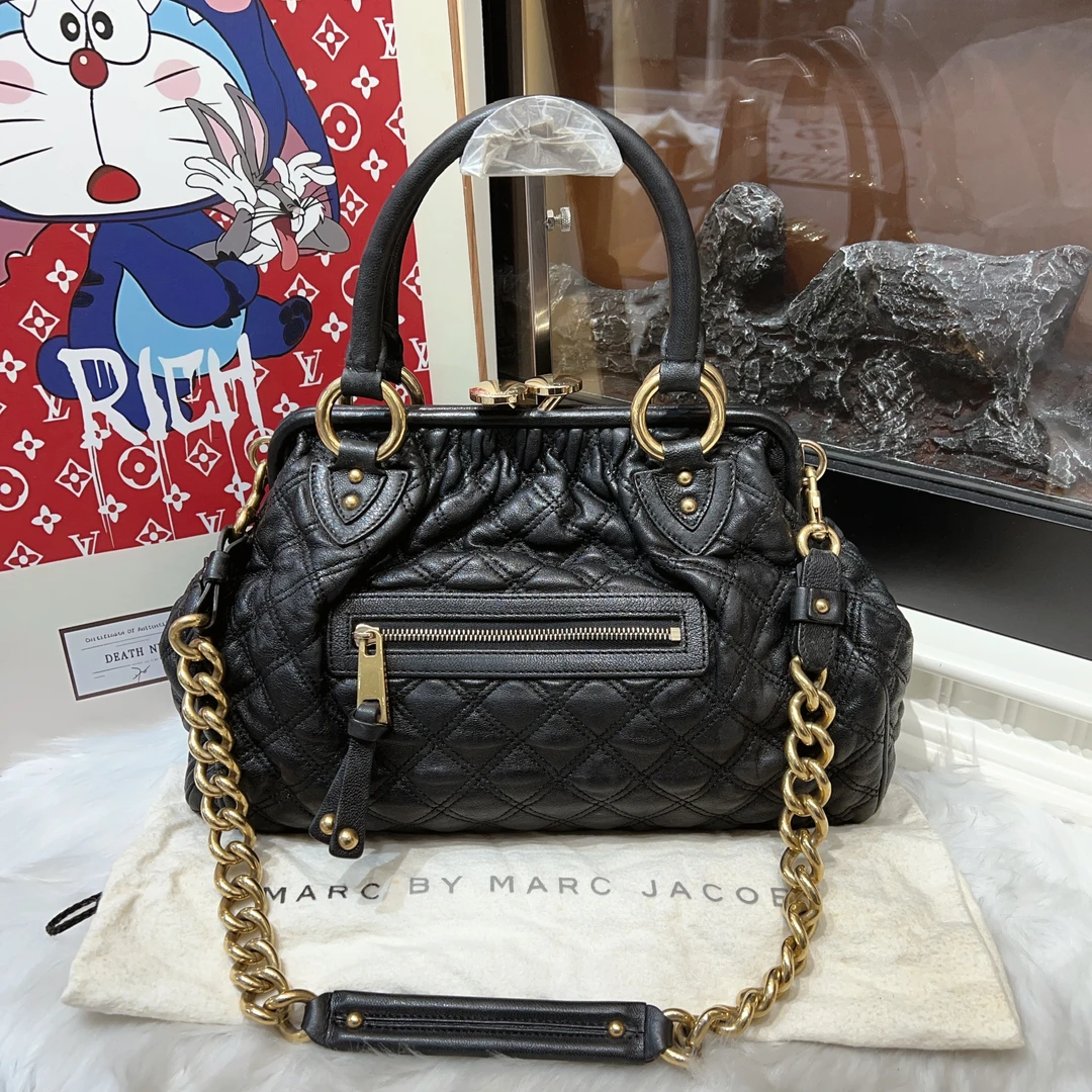 95新 Marc Jacobs/莫杰 mj蛙口单肩斜挎包a6569