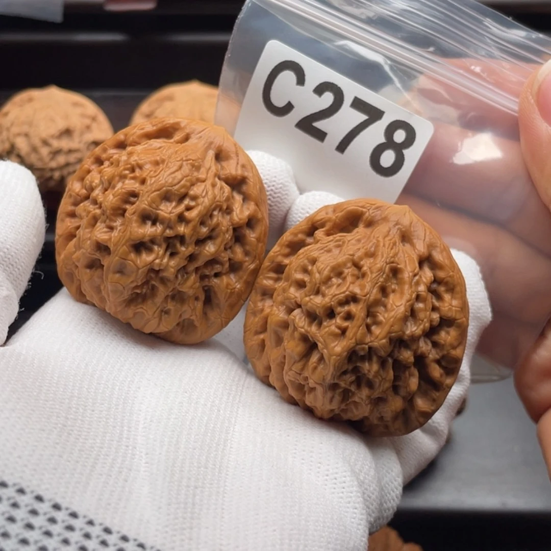 【闪购商品】文玩核桃吊坠C278金公子44