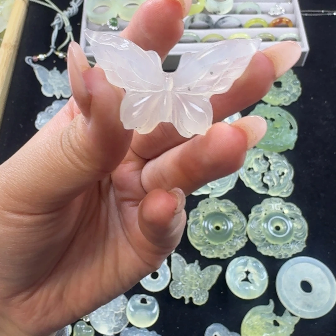 蛇纹石玉合金颈饰