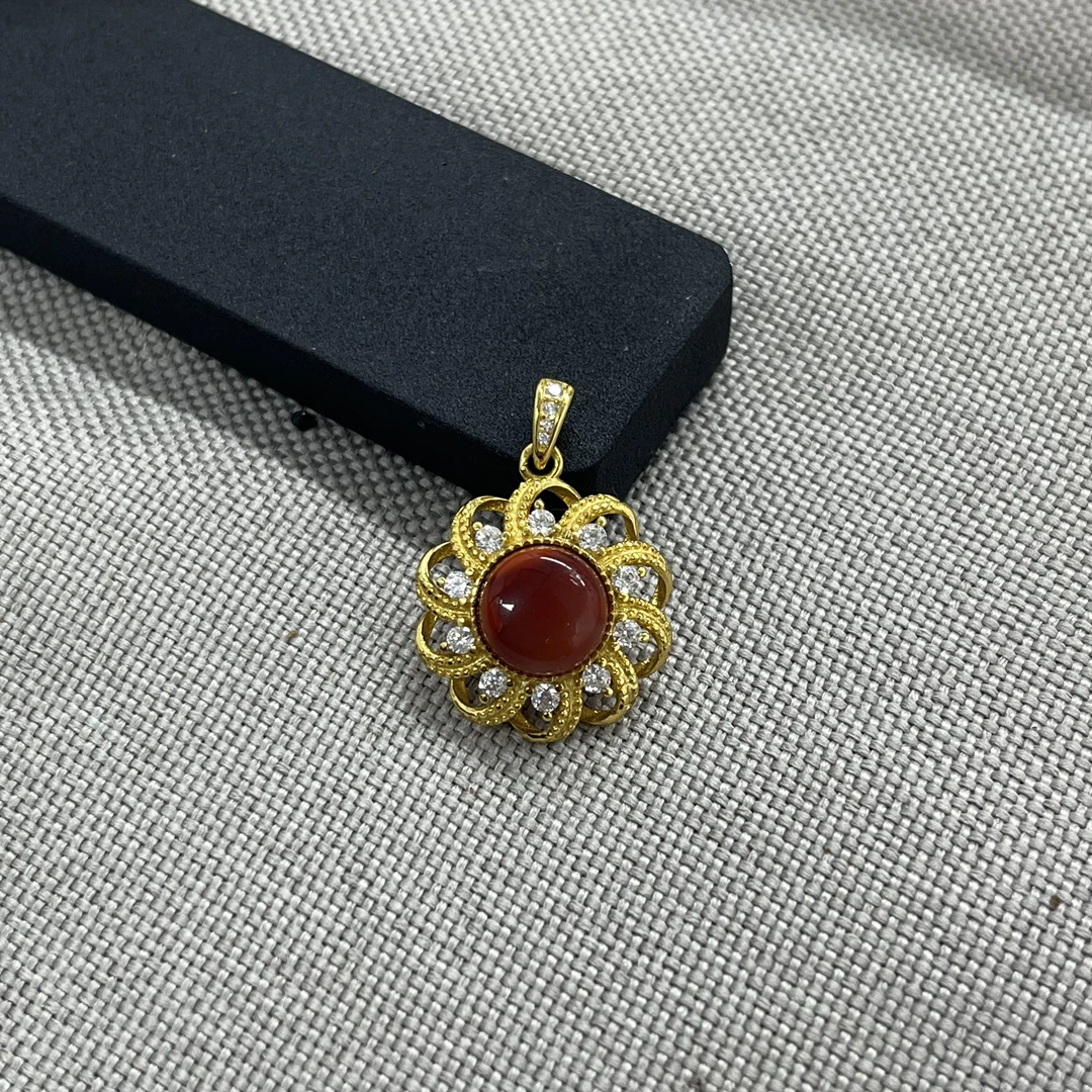 925银镶南红吊坠太阳花款多样性发一