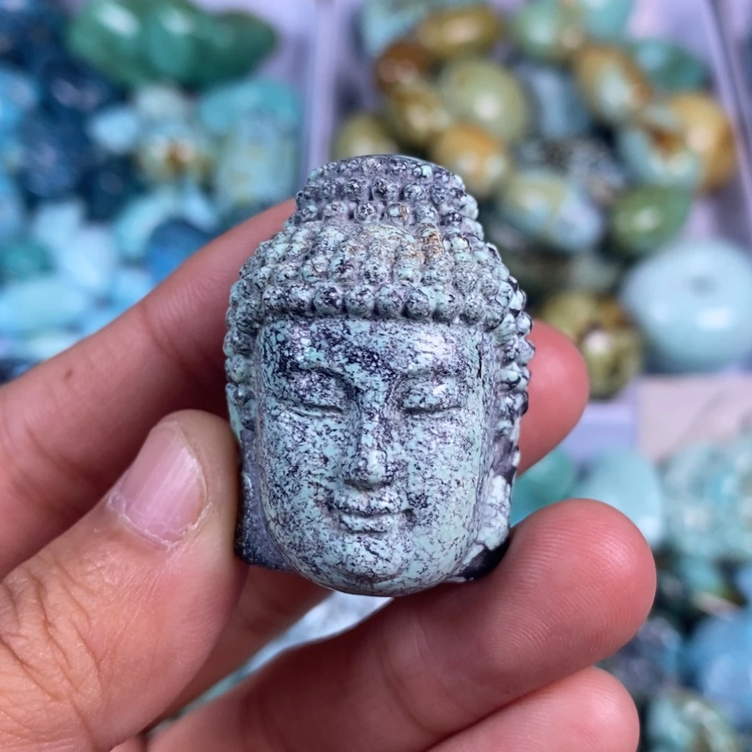 绿松石未镶嵌颈饰