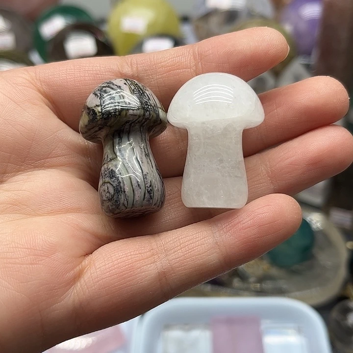 珠宝半成品未镶嵌水晶51克蘑菇