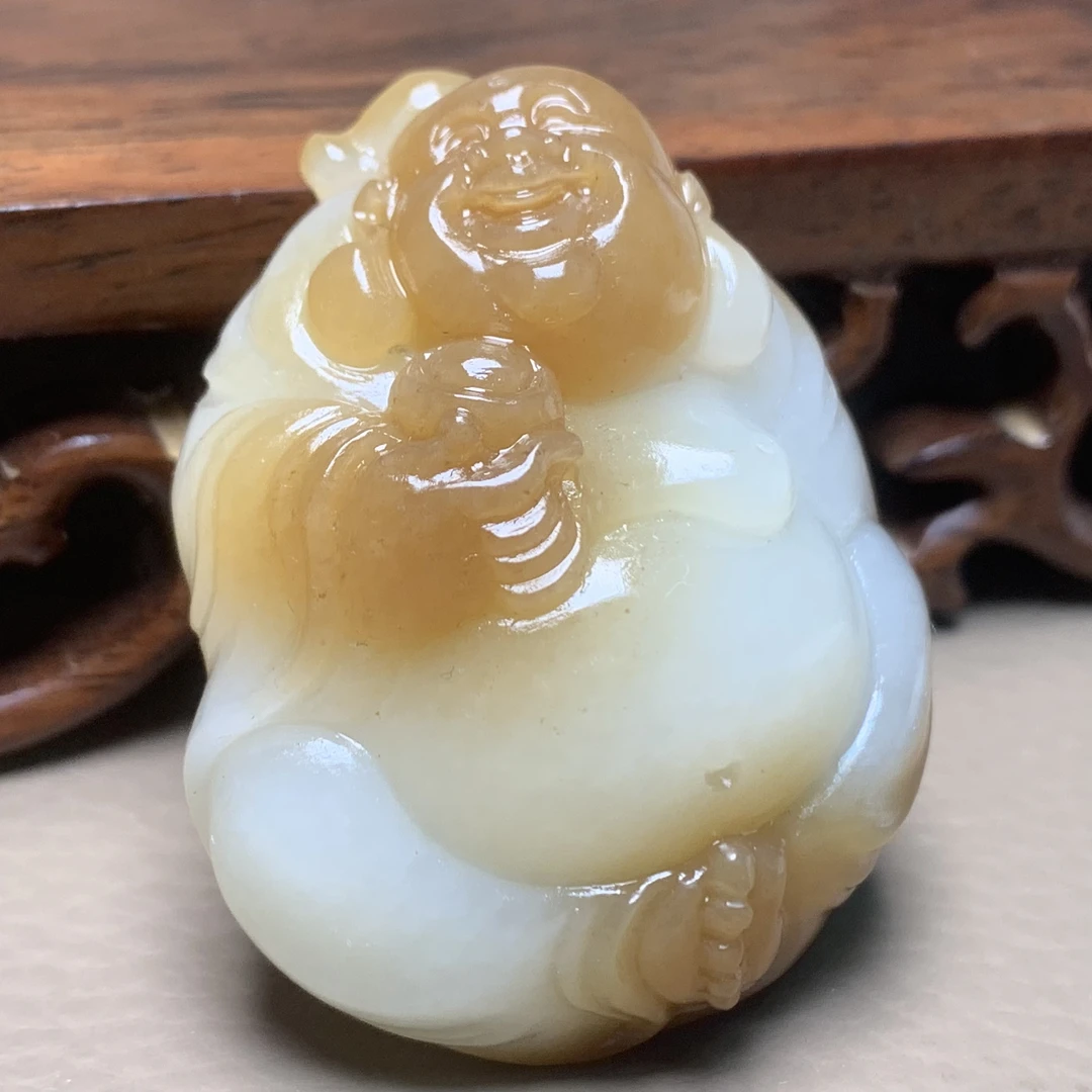 D1535珠宝玉石精选和田玉吊坠