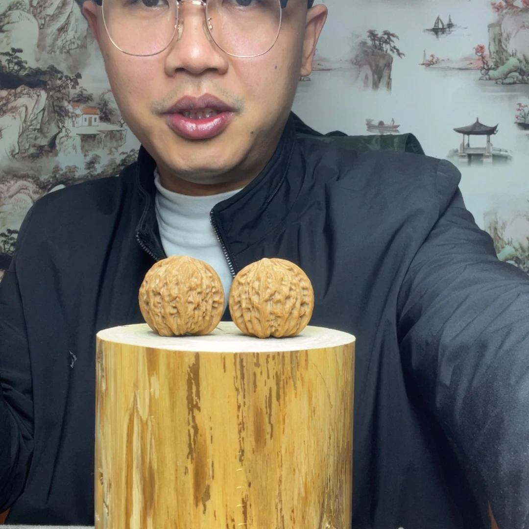 文玩核桃把件磨盘