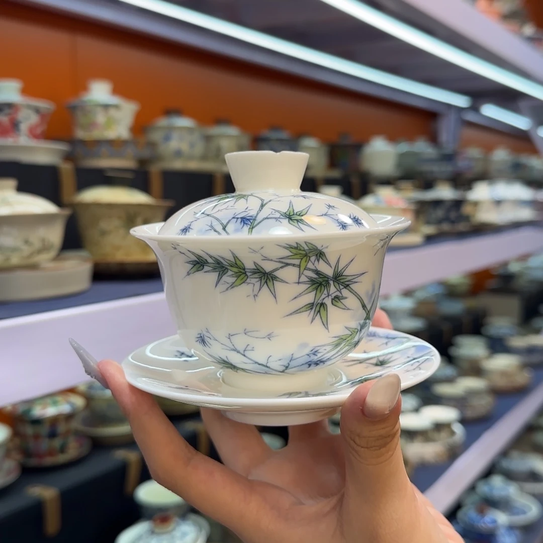 我在外面吃饭呢你在哪了