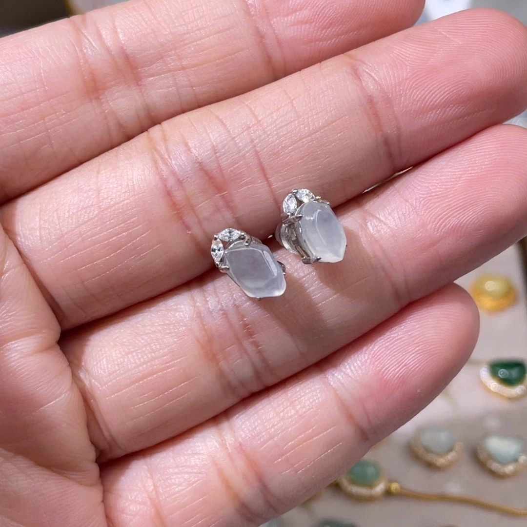 人***戏颈饰银S925镶嵌翡翠