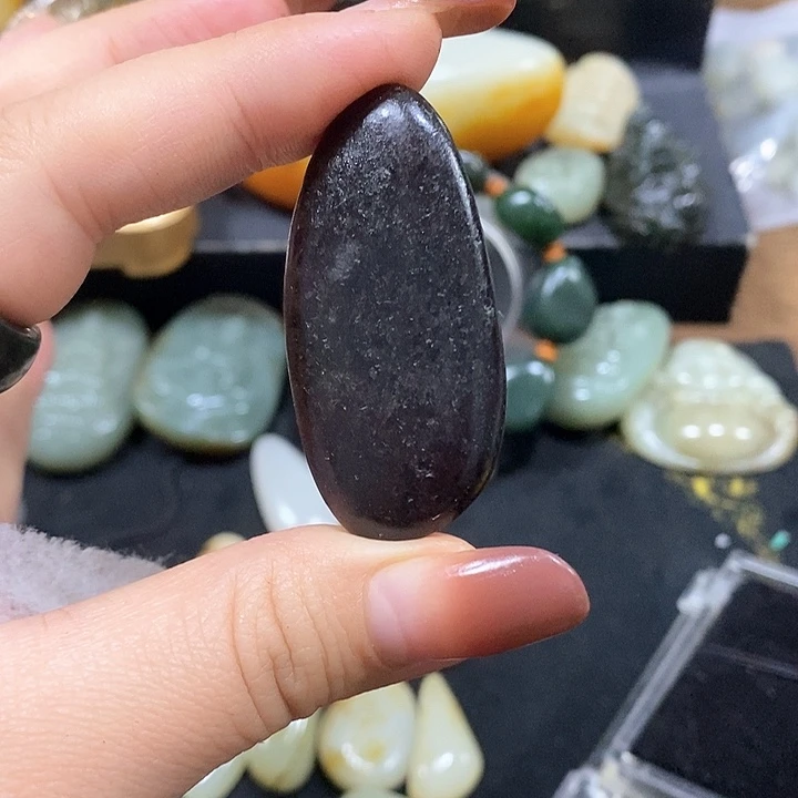 未镶嵌和田玉（糖玉）挂件一**水