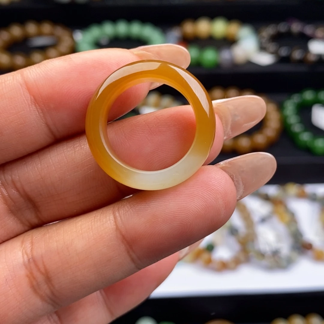 和田玉未镶嵌颈饰圈口17.4