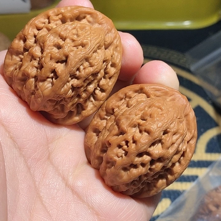 【闪购商品】文玩核桃吊坠张*金公子